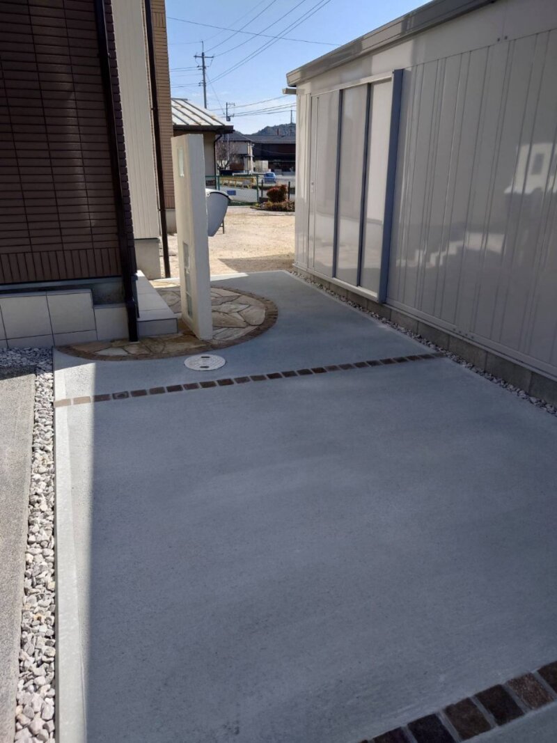 岩国市 ガレージ 扉つき