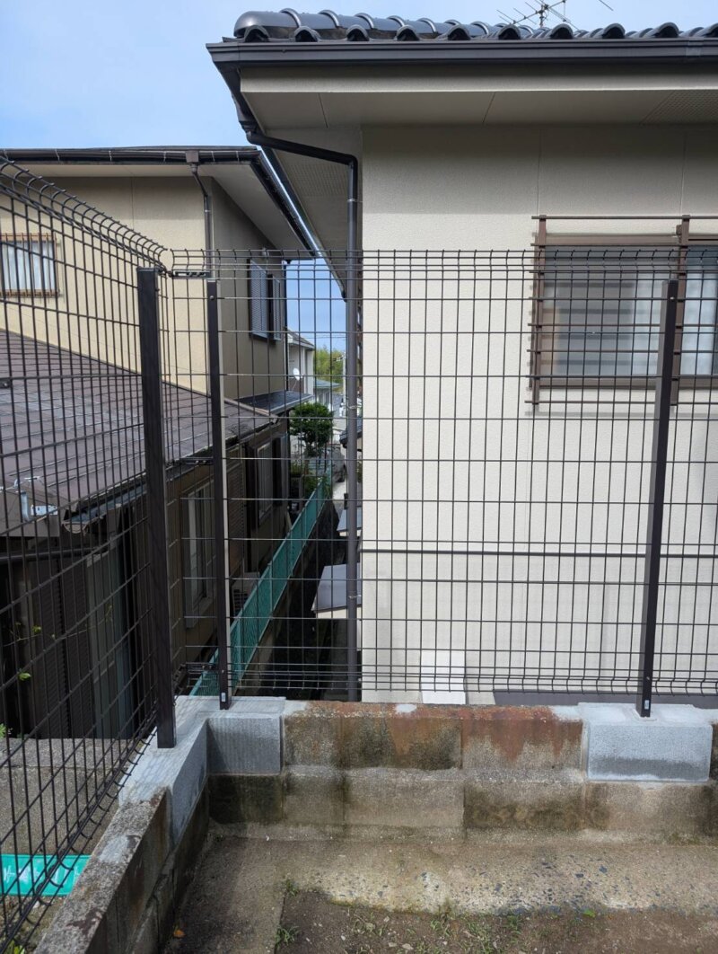 境界フェンス 安全