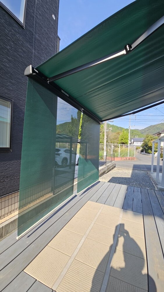 リクシル　オーニング